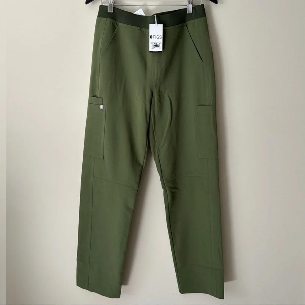 NWT Figs Axim 2.0 Cargo Scrub Pants in Dark Olive Green Size X-Small